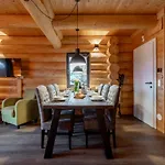 Chalet 2b